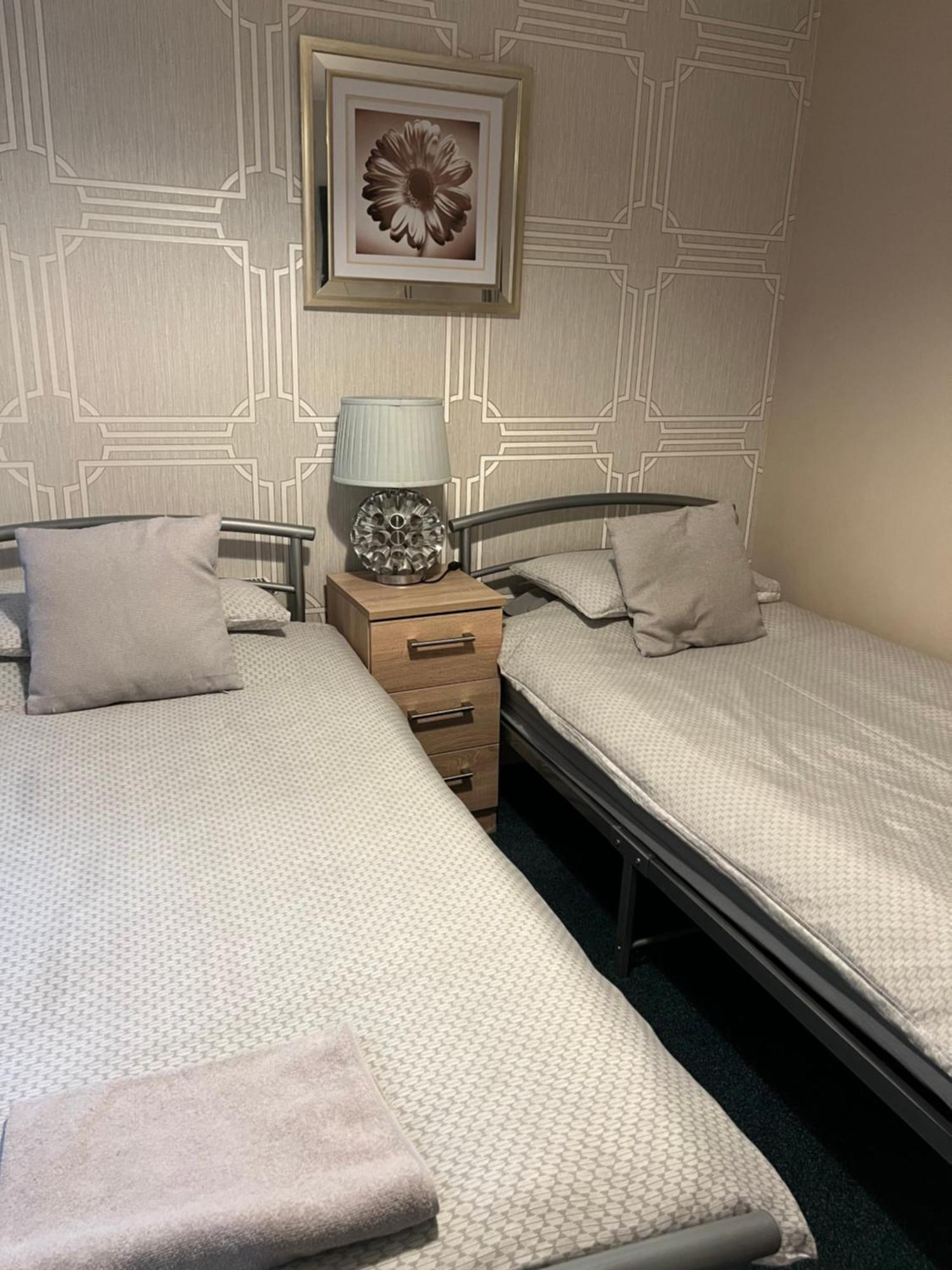 Budget Rooms Inverness Eksteriør billede