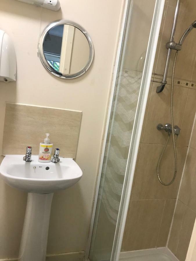 Budget Rooms Inverness Eksteriør billede